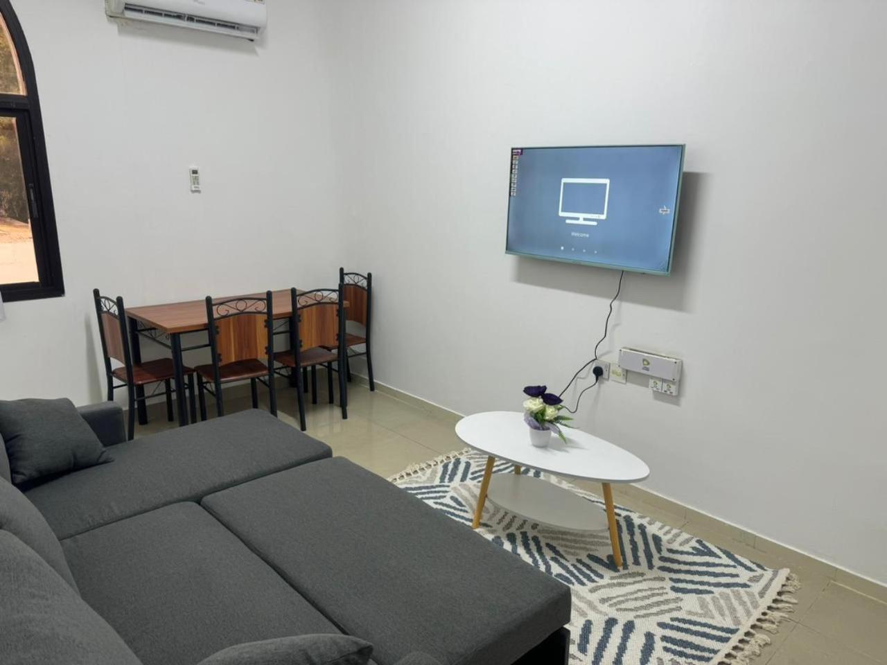 6 Flat In Downtown * Abu Dhabi
