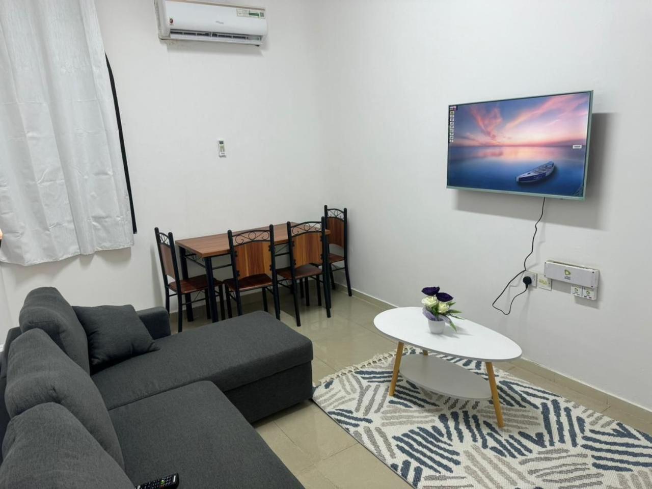 6 Flat In Downtown Abu Dhabi